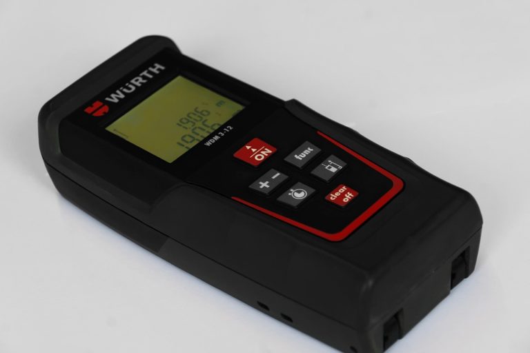 What is Laser Measure? Advantages, Disadvantages, & Body Parts