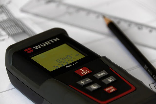 how laser measure works