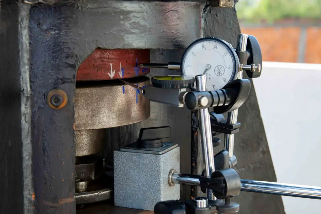dial indicator (DI) and dial test indicator (DTI)