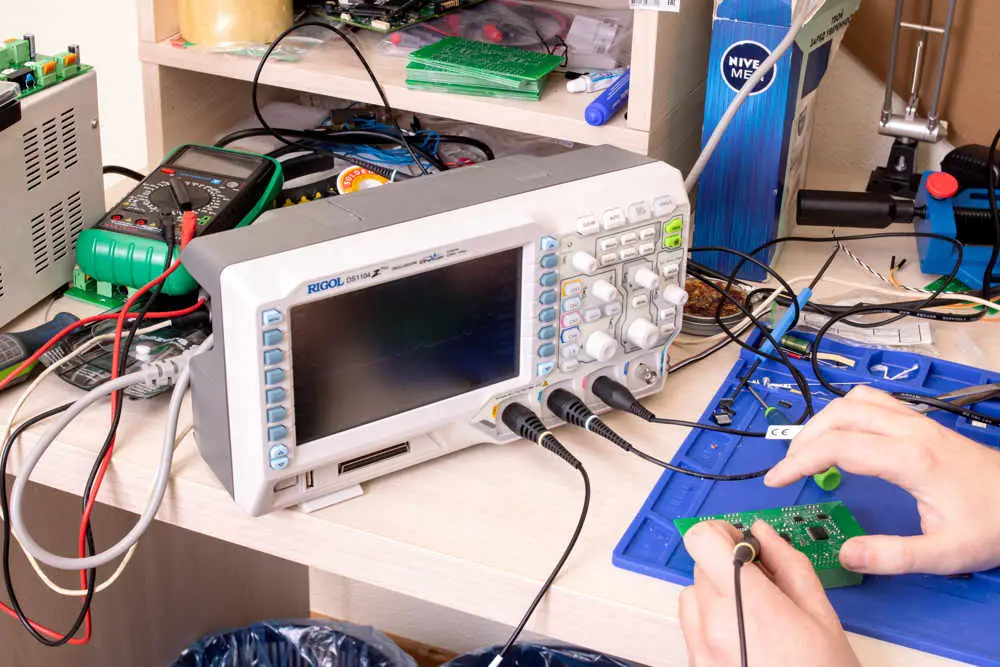 Rigol DS1104Z Plus 4 Channels Oscilloscope is Being Used