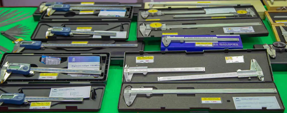 Vernier, Dial, and Digital Calipers from Moore and Wright Brand